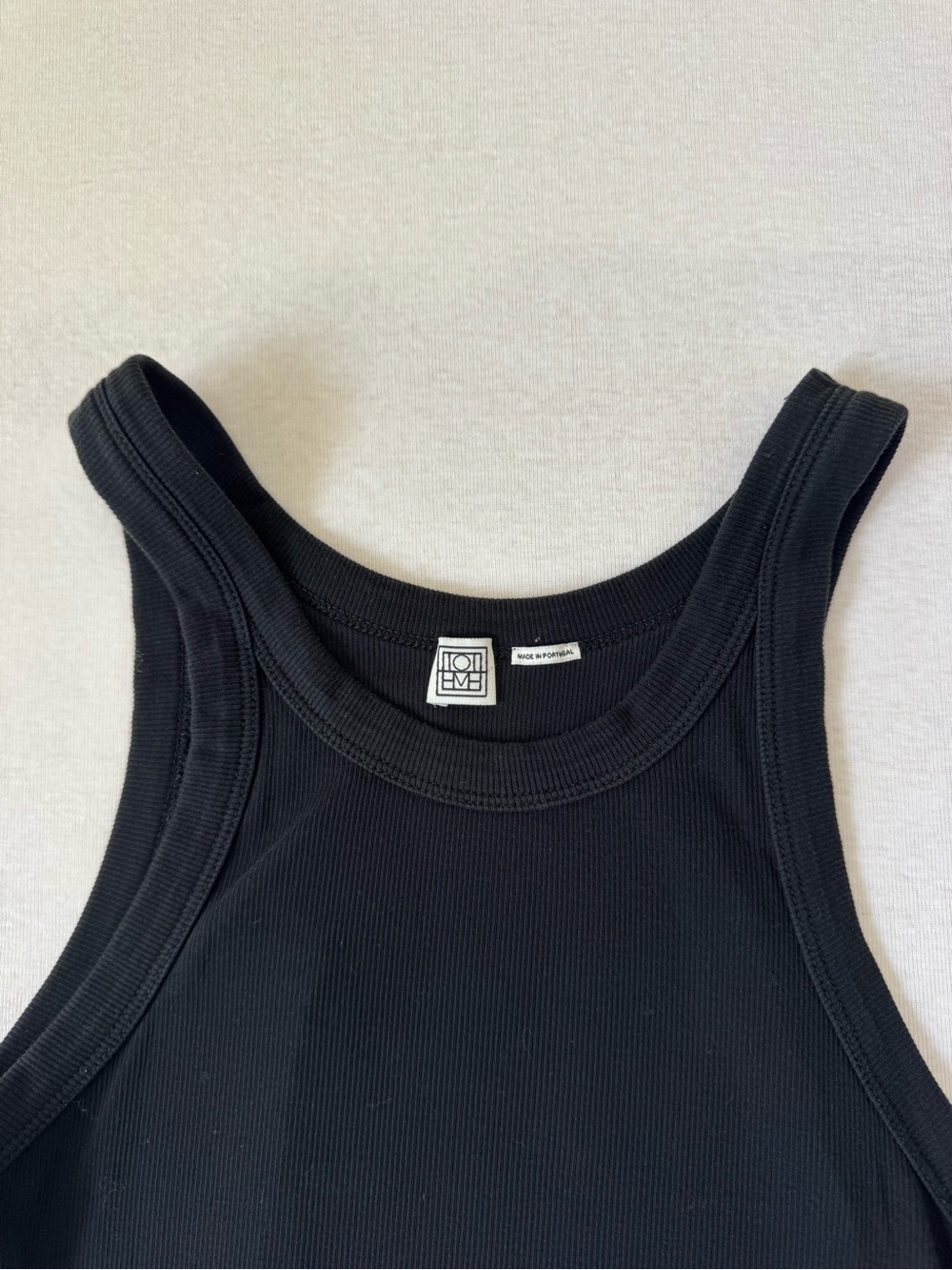 Toteme Curved Rib Tank Black Small - Picture 3 of 5